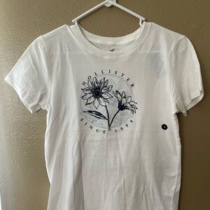 Brand new Flower Hollister Tee
